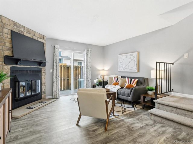 6732 S Independence St, Littleton, CO 80128