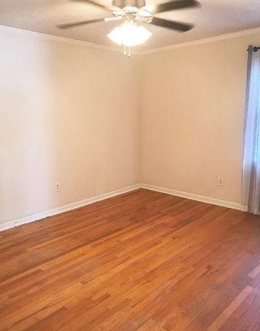 107 Azalea, Saint Matthews, SC 29135