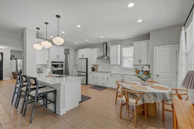 2194 FAIRWAY AVENUE S, St Petersburg, FL 33712
