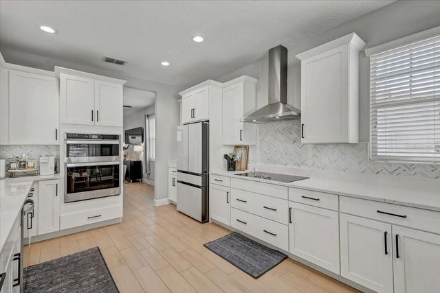 2194 FAIRWAY AVENUE S, St Petersburg, FL 33712
