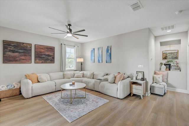2194 FAIRWAY AVENUE S, St Petersburg, FL 33712