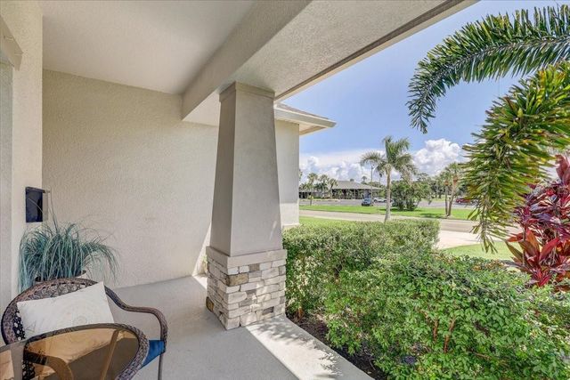 2194 FAIRWAY AVENUE S, St Petersburg, FL 33712