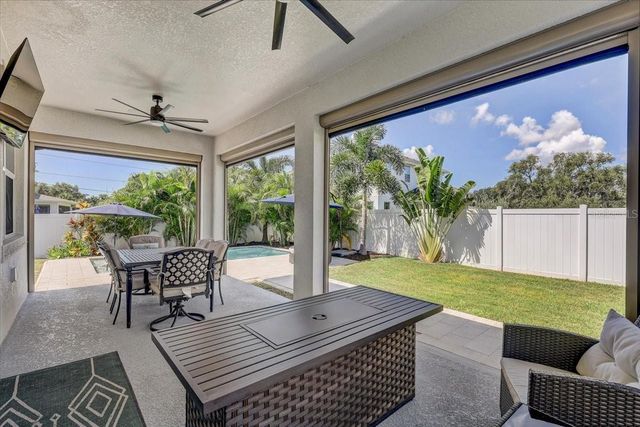 2194 FAIRWAY AVENUE S, St Petersburg, FL 33712