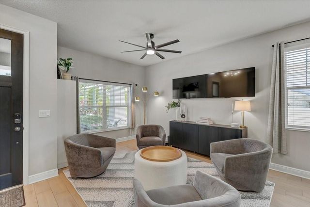 2194 FAIRWAY AVENUE S, St Petersburg, FL 33712