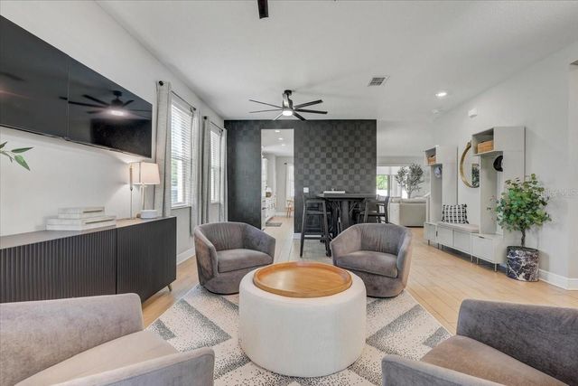 2194 FAIRWAY AVENUE S, St Petersburg, FL 33712