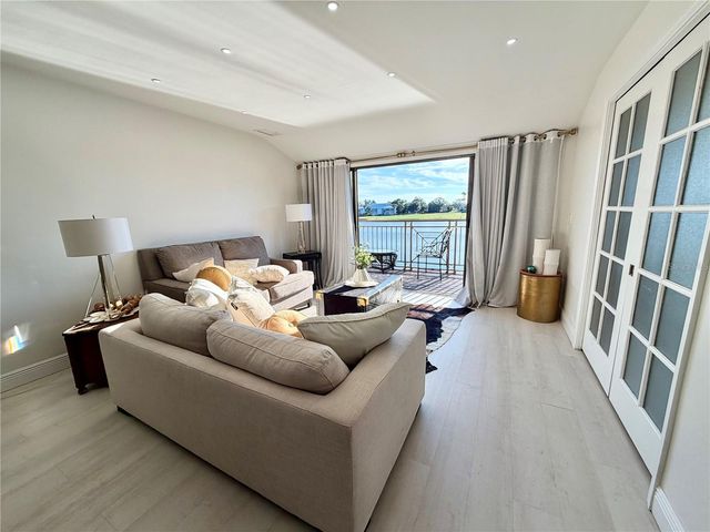 29230 BAY HOLLOW DRIVE 3282, Wesley Chapel, FL 33543