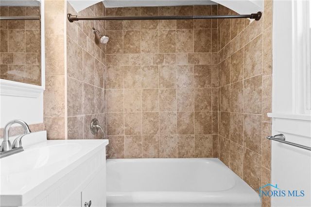 4755 301 st., Toledo, OH 43611