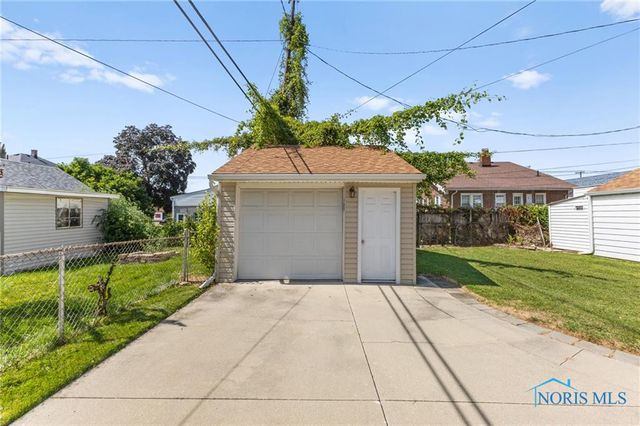 4755 301 st., Toledo, OH 43611