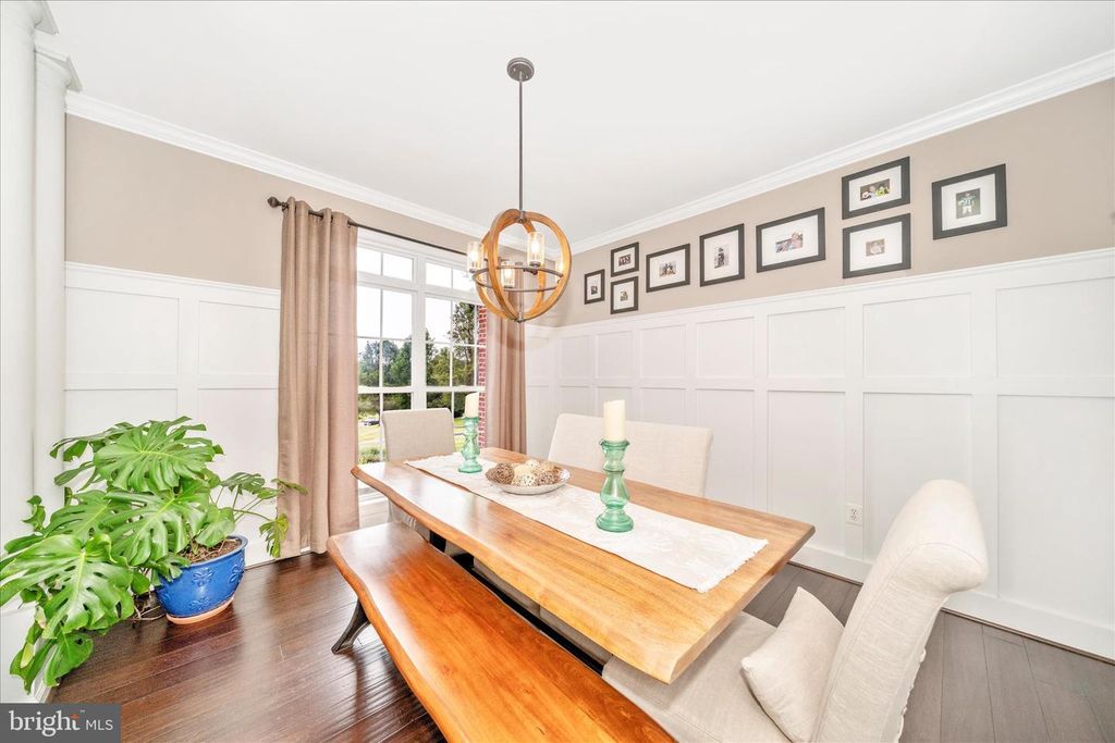 Image 15 of property listing at 9607 GREENEL RD, Damascus, MD 20872