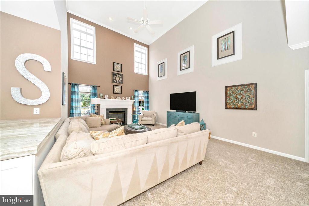 Image 23 of property listing at 9607 GREENEL RD, Damascus, MD 20872