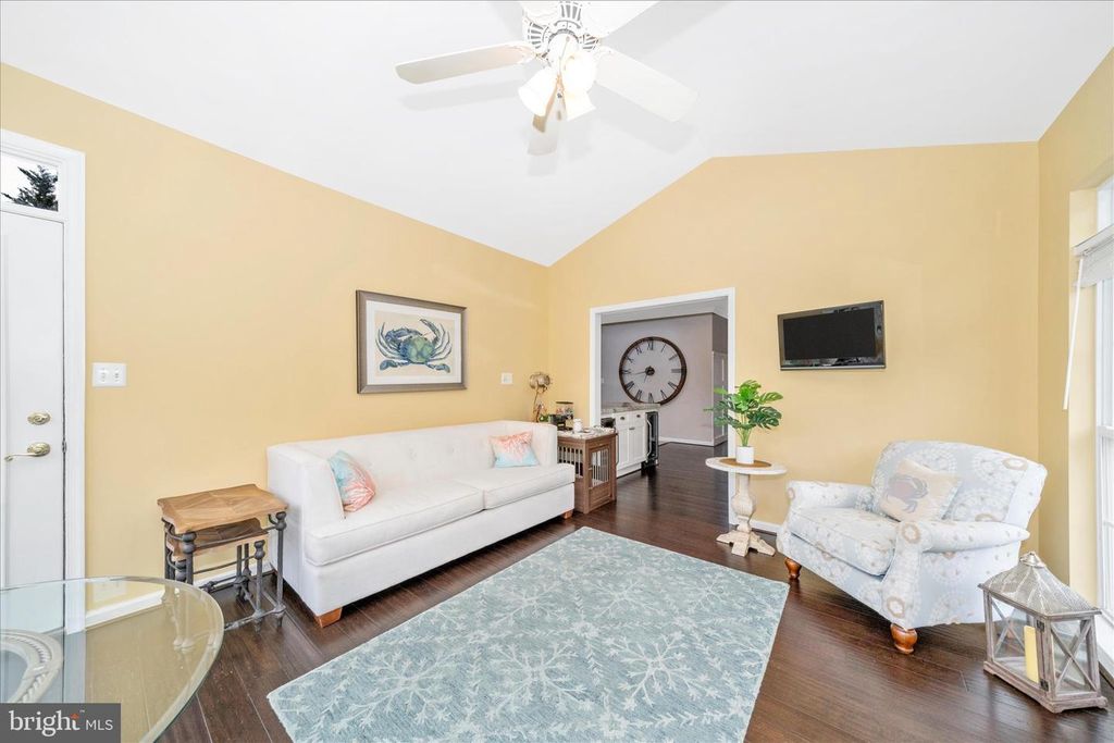 Image 40 of property listing at 9607 GREENEL RD, Damascus, MD 20872