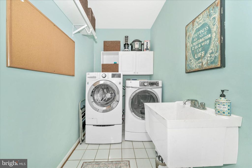 Image 42 of property listing at 9607 GREENEL RD, Damascus, MD 20872