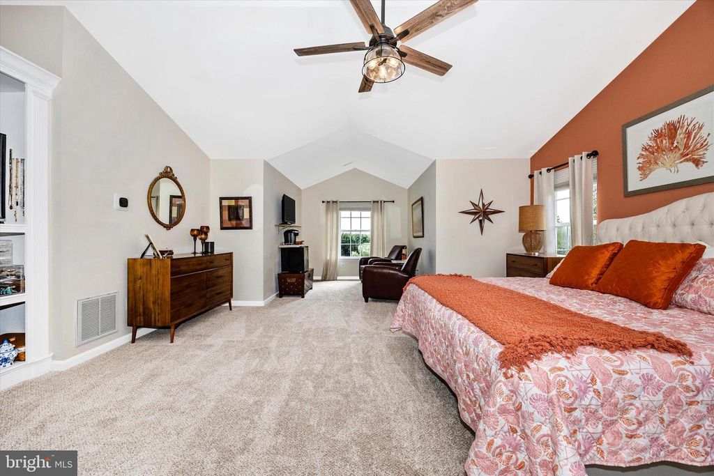 Image 44 of property listing at 9607 GREENEL RD, Damascus, MD 20872