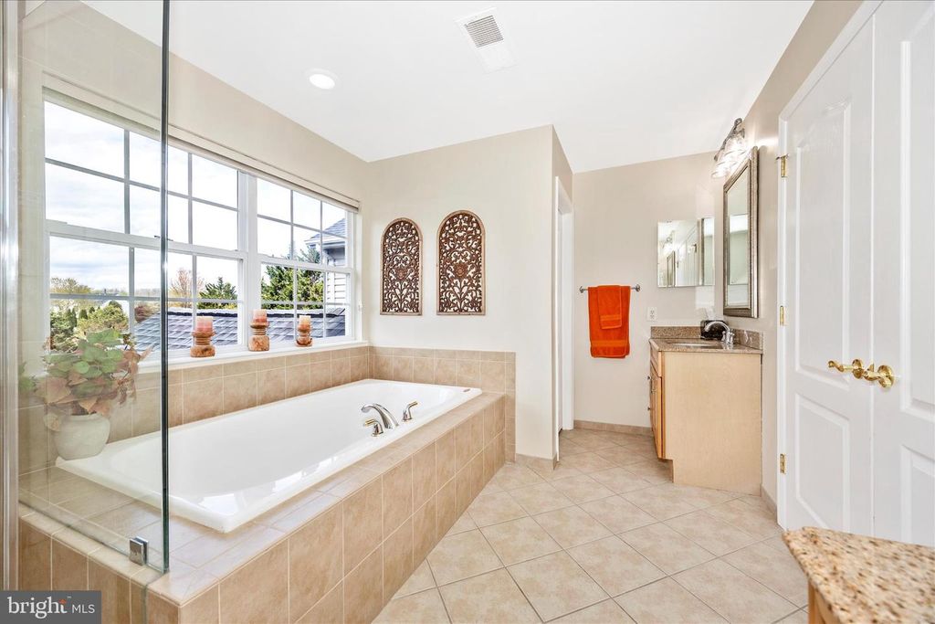 Image 50 of property listing at 9607 GREENEL RD, Damascus, MD 20872