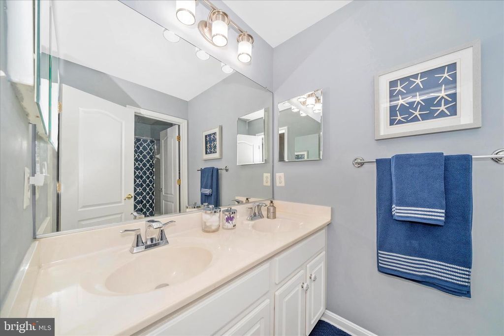 Image 61 of property listing at 9607 GREENEL RD, Damascus, MD 20872