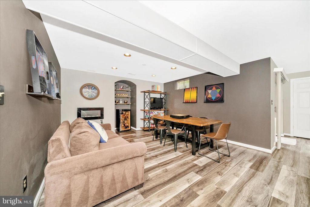 Image 74 of property listing at 9607 GREENEL RD, Damascus, MD 20872