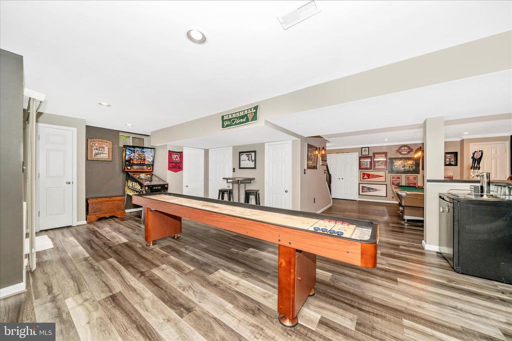 Image 76 of property listing at 9607 GREENEL RD, Damascus, MD 20872