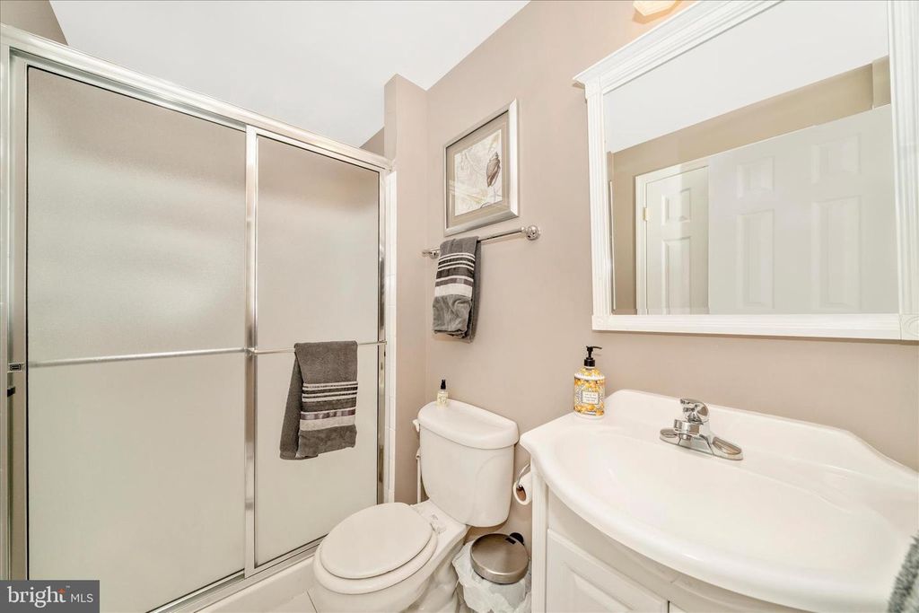 Image 79 of property listing at 9607 GREENEL RD, Damascus, MD 20872