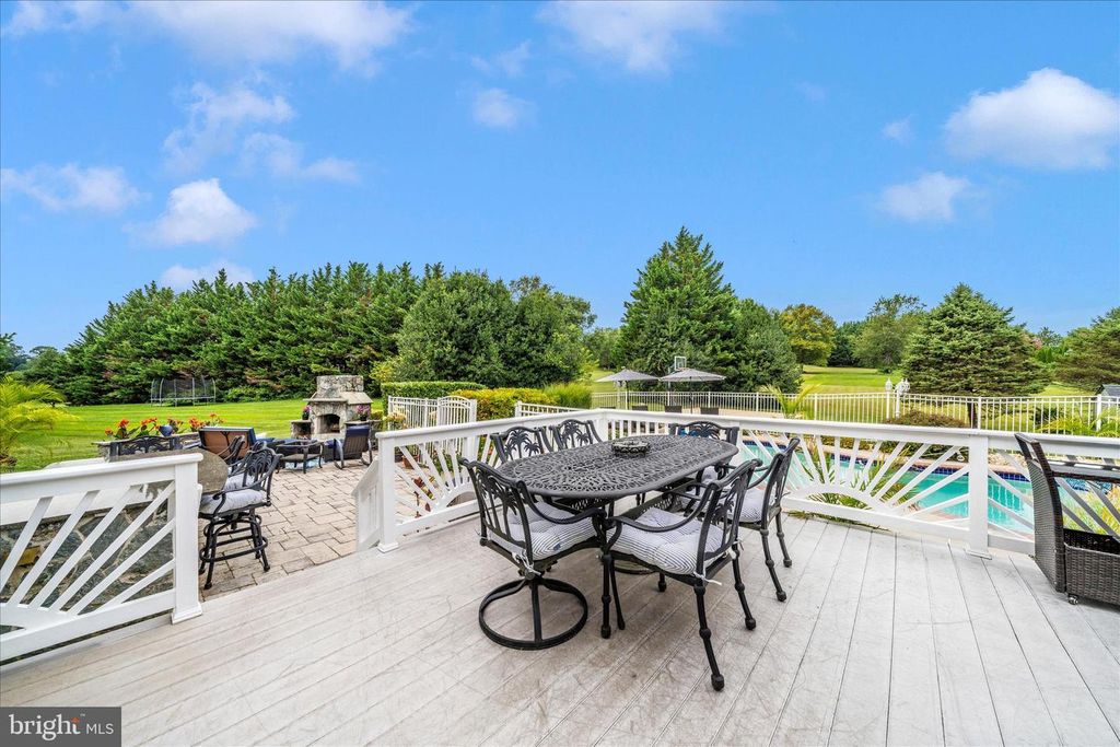 Image 89 of property listing at 9607 GREENEL RD, Damascus, MD 20872