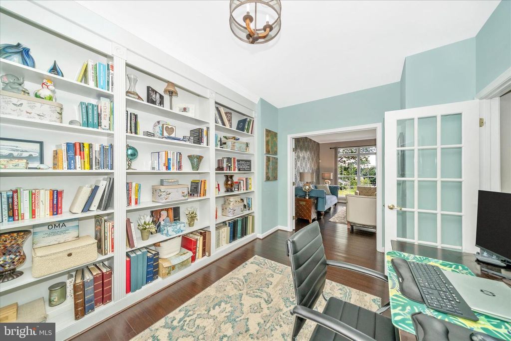 Image 9 of property listing at 9607 GREENEL RD, Damascus, MD 20872