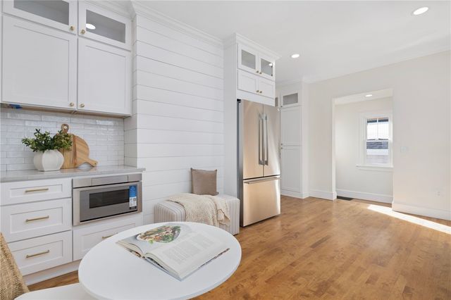 61 Gibbs Avenue, Newport, RI 02840