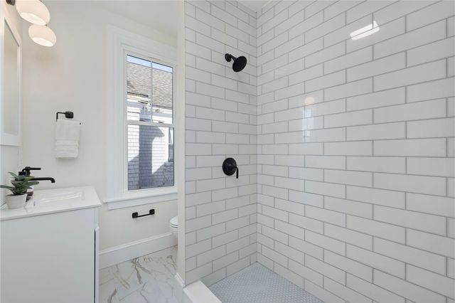 61 Gibbs Avenue, Newport, RI 02840