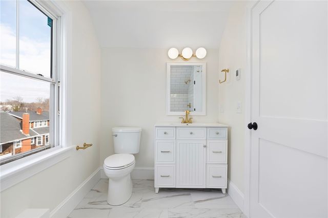 61 Gibbs Avenue, Newport, RI 02840