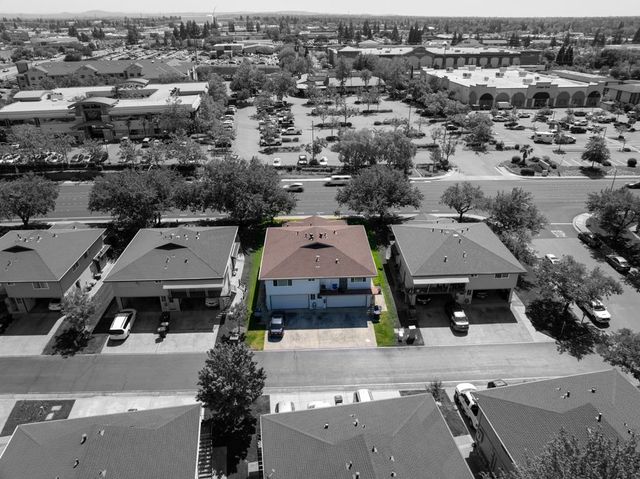 303 Harding Blvd #2, Roseville, CA 95678