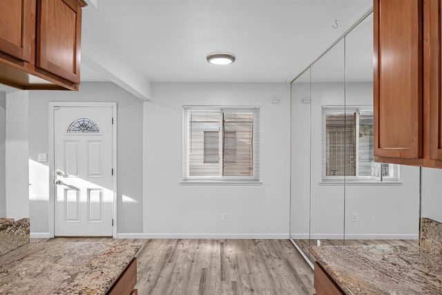 303 Harding Blvd #2, Roseville, CA 95678