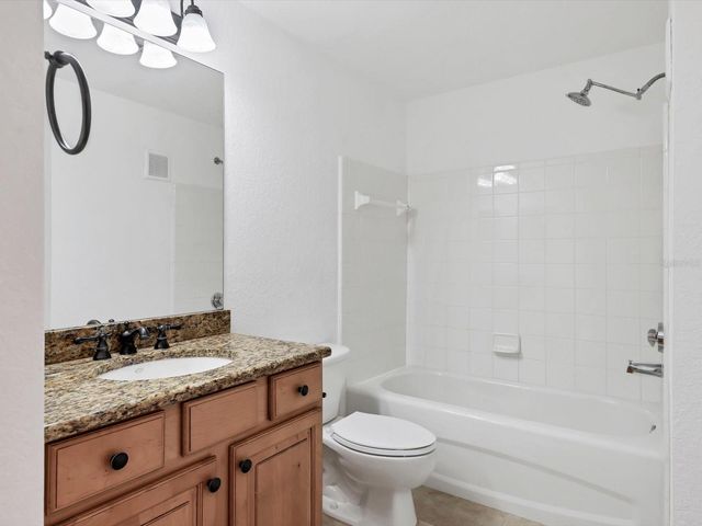 8933 MANOR LOOP 105, Bradenton, FL 34202