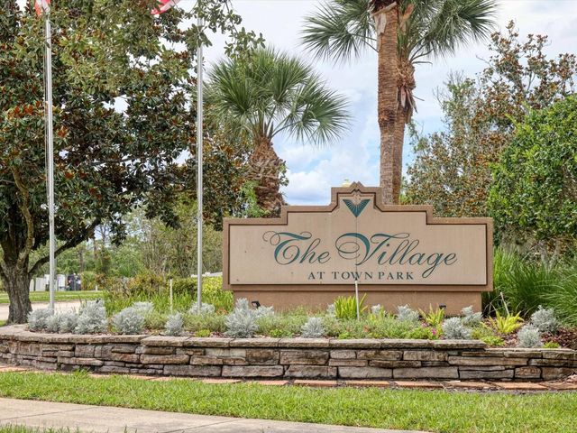 8933 MANOR LOOP 105, Bradenton, FL 34202