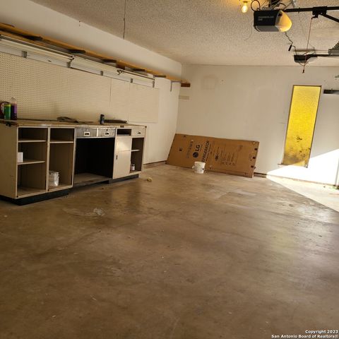 8803 WIMBLEDON ST, San Antonio, TX 78254