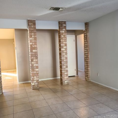 8803 WIMBLEDON ST, San Antonio, TX 78254