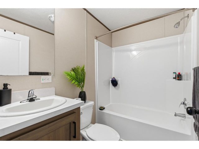 431 N 35th Ave 112, Greeley, CO 80631