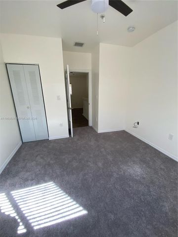 928 SW 3rd St 203, Miami, FL 33130