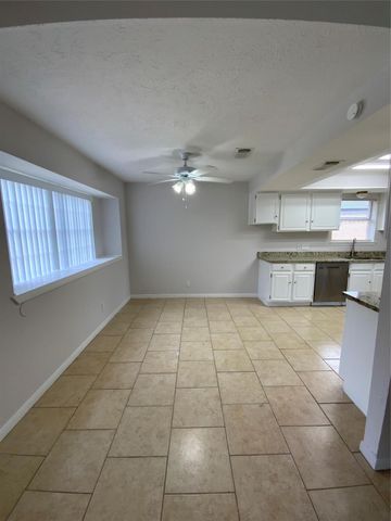 14814 S Silver Green Drive, Houston, TX 77015