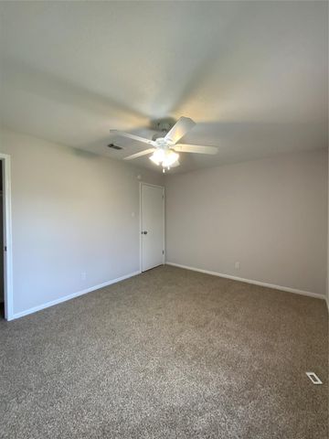 14814 S Silver Green Drive, Houston, TX 77015