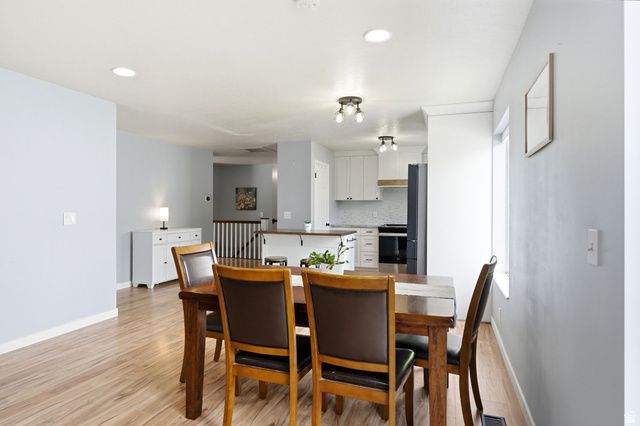 9873 ORCHARD VIEW DR, South Jordan, UT 84095