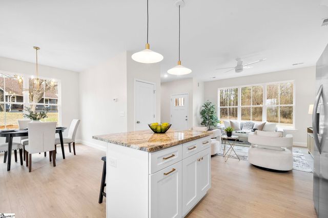 1650 Clement Road, Taylors, SC 29687