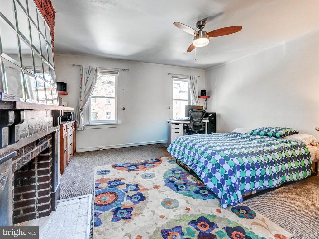 Image 24 of property listing at 2013 N BANK ST, Baltimore, MD 21231