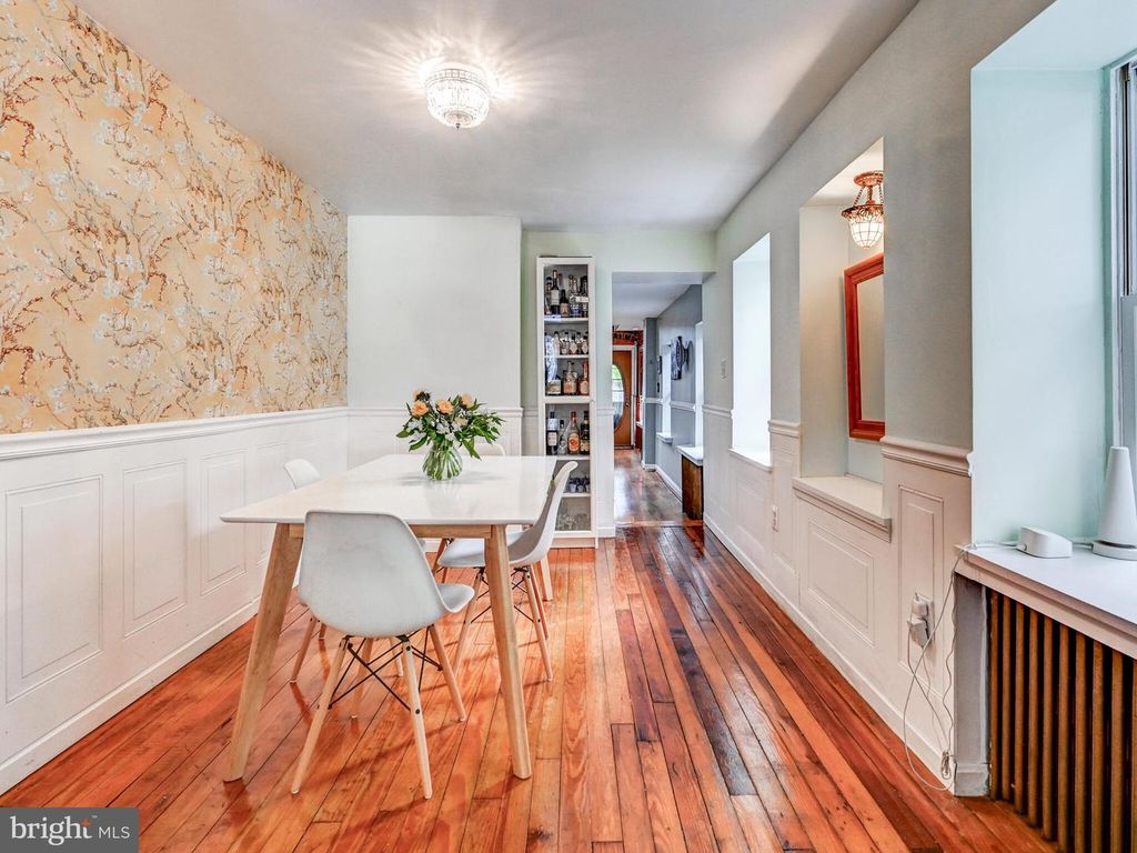 Image 7 of property listing at 2013 N BANK ST, Baltimore, MD 21231