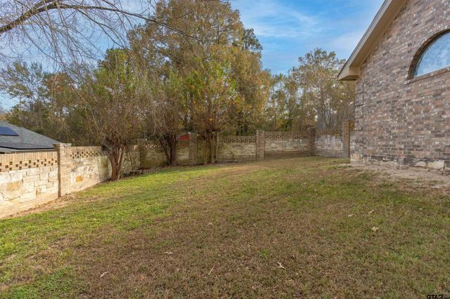 11922 White Deer Trl, Tyler, TX 75703