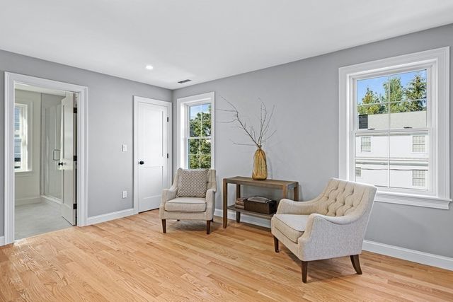 2 Day Street 2, Waltham, MA 02453