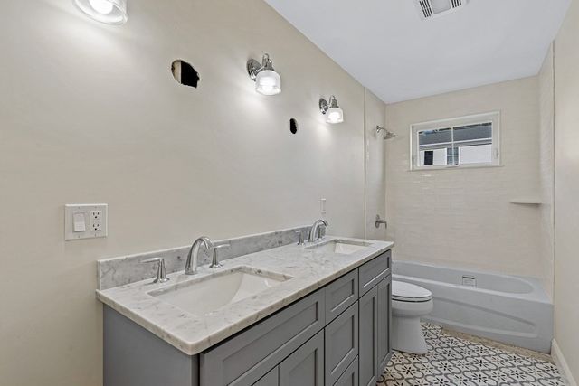 2 Day Street 2, Waltham, MA 02453