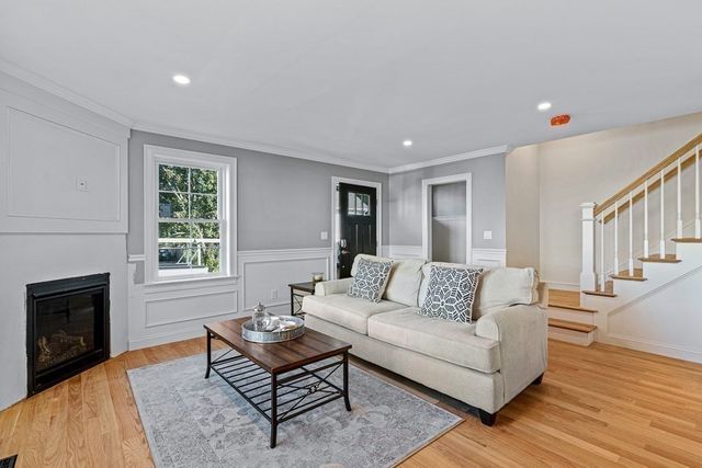 2 Day Street 2, Waltham, MA 02453