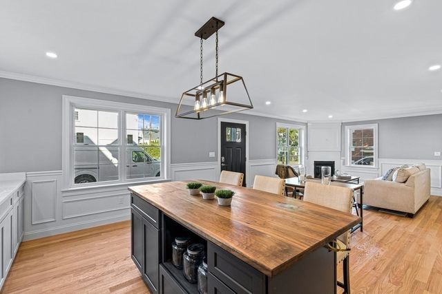 2 Day Street 2, Waltham, MA 02453