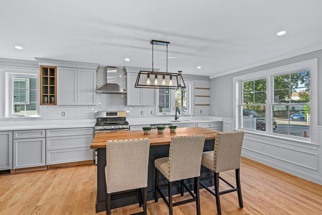 2 Day Street 2, Waltham, MA 02453