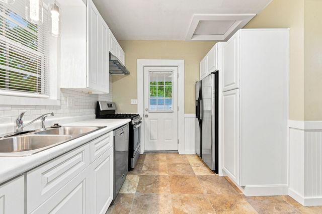 21505 Rockwell Street, Farmington Hills, MI 48336