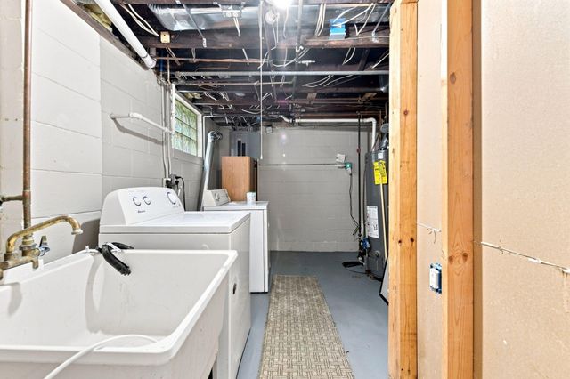 21505 Rockwell Street, Farmington Hills, MI 48336
