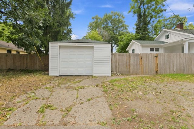 21505 Rockwell Street, Farmington Hills, MI 48336